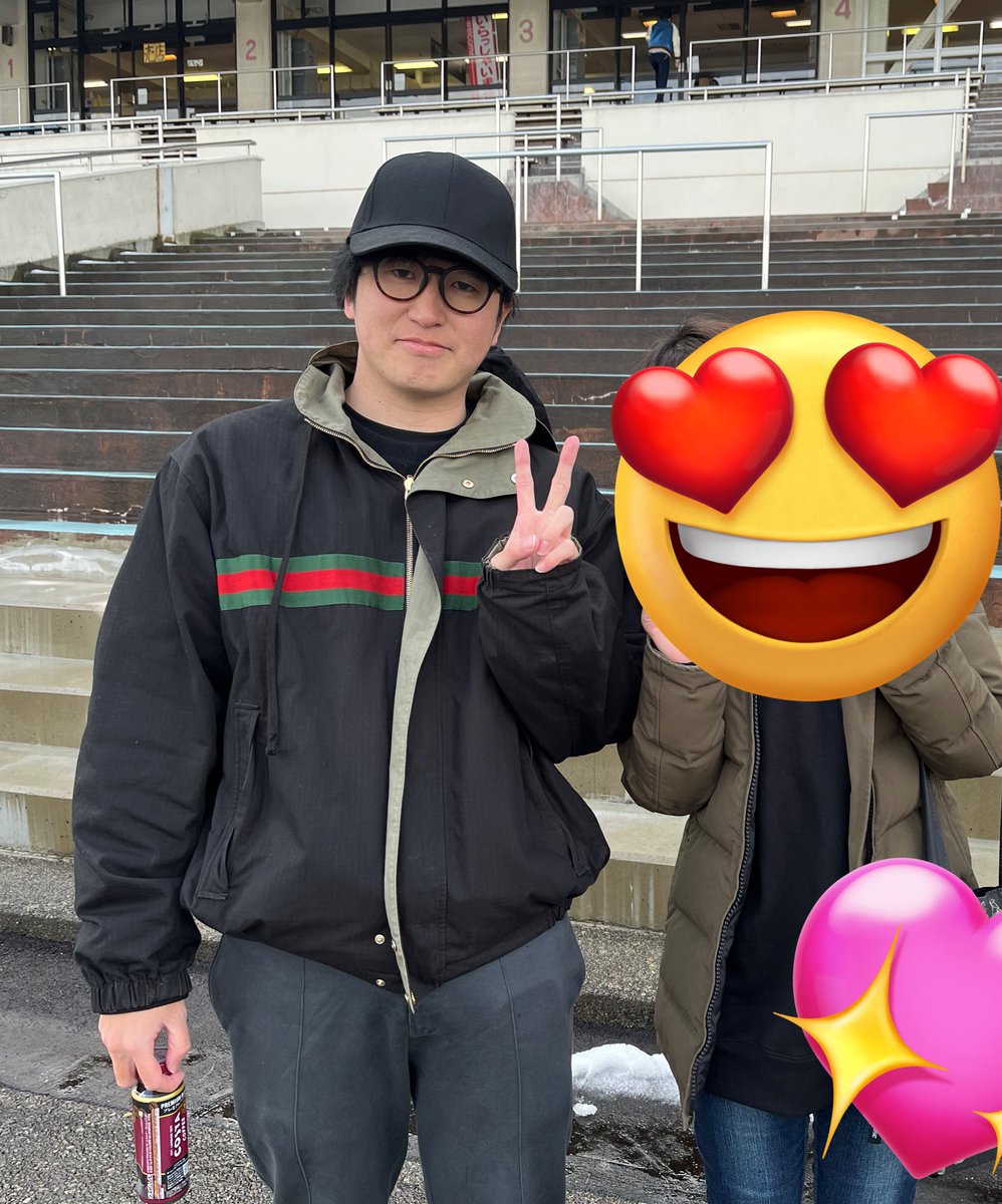CYBER_LOVER666's tweet photo. 金沢競馬場にて
人気YouTuberネクロさんとサノバさん😎

一緒に写真撮っていただき幸せ😍
サノバさんにビール、ネクロさんにコーヒー受け取っていただきめちゃ嬉しかった🙌

#金沢競馬場
#ニートボクロチキン
#ネクロマンシー中井
#サノバビッチ松浦
#まさかの遭遇 https://t.co/nPRZud71ty