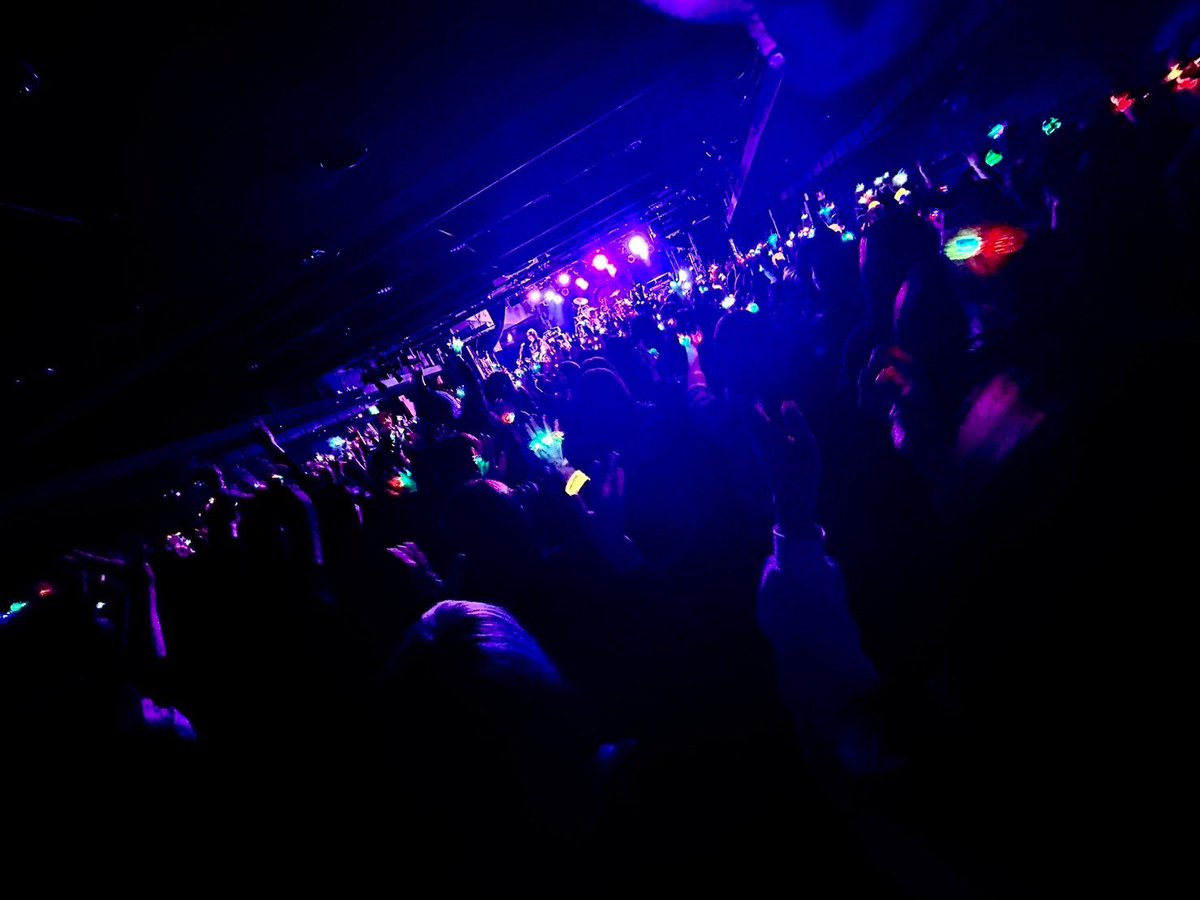 hayato_codomo's tweet photo. 『かみかい』初日横浜お疲れした。
生きてるっていう実感が悪い方向ではなく良い方向で感じれました。
君たちのおかげでした。
いつもありがとう。
また会いましょね。 https://t.co/NAm5wwZuc3