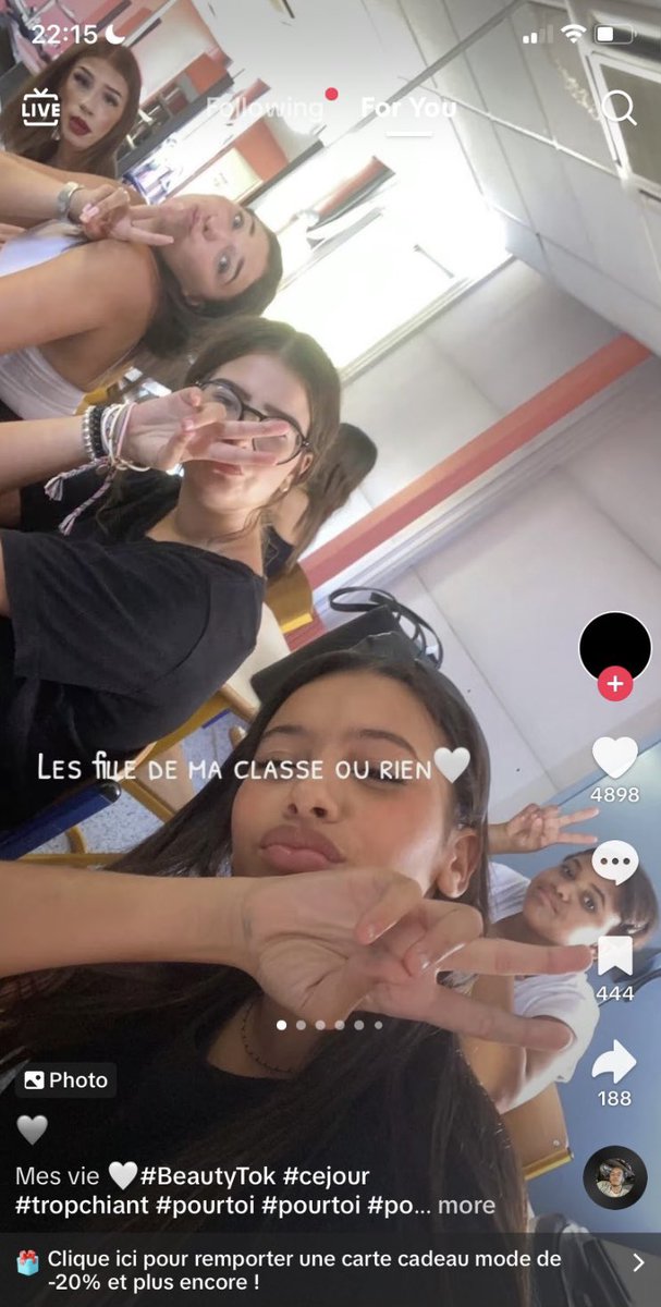 taktas_'s tweet photo. Y’a un intru je suis mort https://t.co/ZLUgNhlb1J