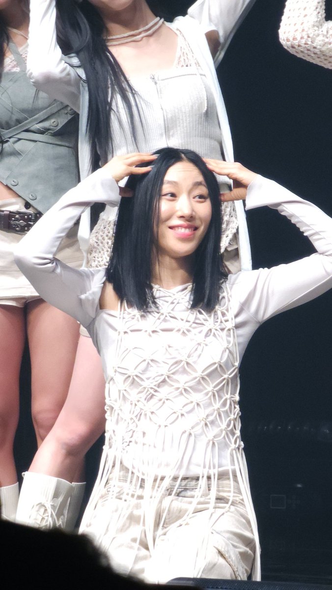 chuumalou's tweet image. 240310 원밀리언 팬콘서트

아니 난 혜랑얼굴이 너무좋아🥰🥰🤍🤍

#리아킴 #LIAKIM