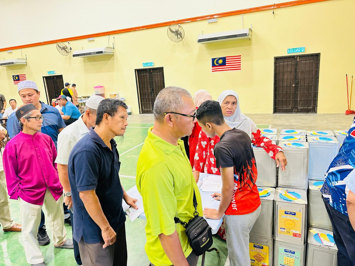 Majlis Penyampaian Sumbangan Ramadhan kepada Masjid dan Surau yang terdapat di dalam DUN Dusun Tua telah diadakan di Dewan Orang Ramai, Taman Sri Nanding.

Semoga sumbangan ini sedikit sebanyak dapat membantu persiapan di dalam menyambut bulan Ramadhan yang bakal tiba bagi setiap