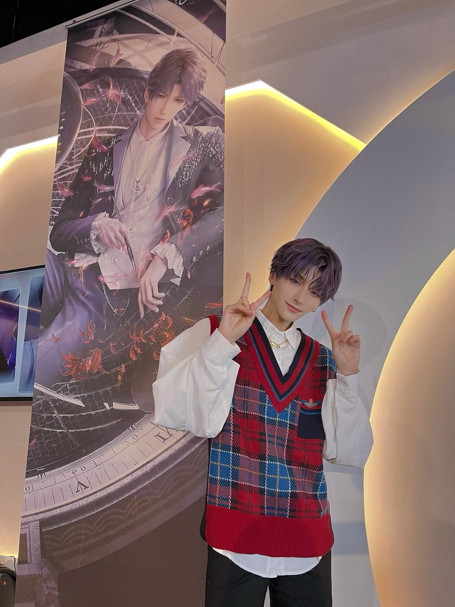 KNITEcoser's tweet photo. Thank you @Love_Deepspace x Kirabase Café for having me today 💜
#LoveandDeepspace https://t.co/AVCMz2PPM2