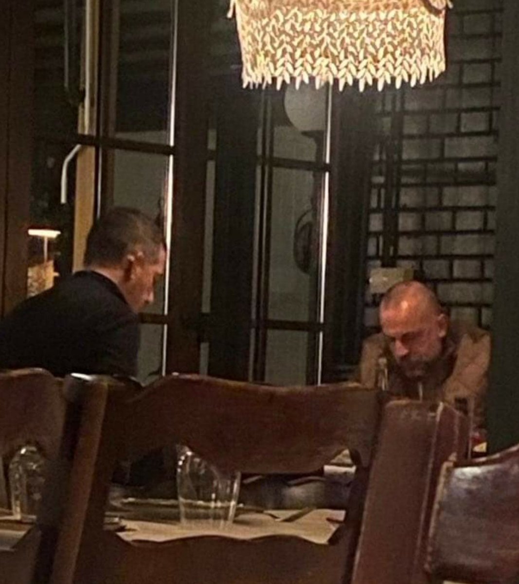 There is nothing to worry about. It's just a lovely dinner night between Marco Djuric, who is expected to become Serbia's next PM, and Interpol wanted & US sanctioned, notorious terrorist Milan Radojcic This dedication of ensuring peace in the region is heart moving!