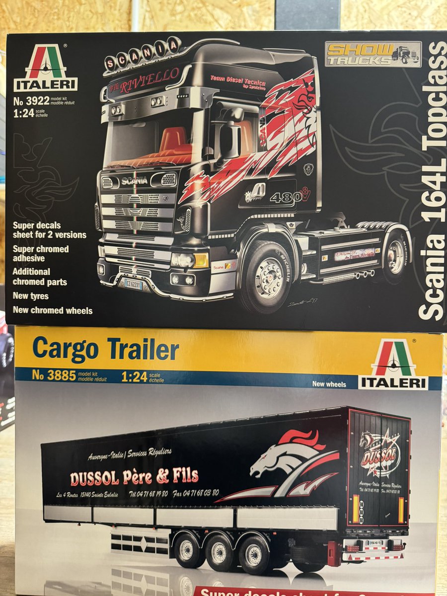 Fra8882's tweet photo. Acquisti di ieri dal @ModelExpoItaly di Verona
Diciamo che abbiamo da fare bel un bel po’ 🤣🤣🤣
#modellismo @modellismo @ItaleriModelKit @tamiyainc https://t.co/2KaSAOzz1i