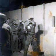 #TenemosMemoria
#CubaViveEnSuHistoria
Camilo Cienfuegos inicio el derrumbe de los muros del cuartel Columbia, primera fortaleza de la dictadura de Fulgencio Batista.
<a href="/CubaMined/">MINED</a> 
<a href="/dpegranma/">Dirección General de Educación, Granma, Cuba</a> 
@EducacionRio 
<a href="/YudelkisOrtizB/">Yudelkis Ortiz Barceló</a> 
<a href="/ortiz_uriarte/">Manuel Abelardo Ortiz Uriarte</a> 
<a href="/BorgesOlivero/">Carlos Borges Oliveros</a> 
<a href="/Ismaray12921917/">Ismaray</a>