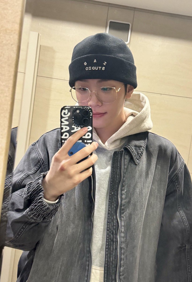 근데 혹시 우리 토비 흑발이심?