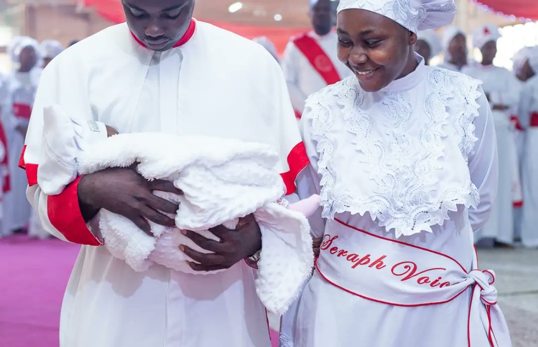 candsyf's tweet photo. The family of Bro and Sis Oluwatobi Ogunbunmi dedicates Ilerioluwakinye Zuriel

We pray that she will grow in the wisdom and knowledge of the Lord all the days of her life. Amen.

#Candsf
#Anointedforexcellence https://t.co/wd64WehRGQ