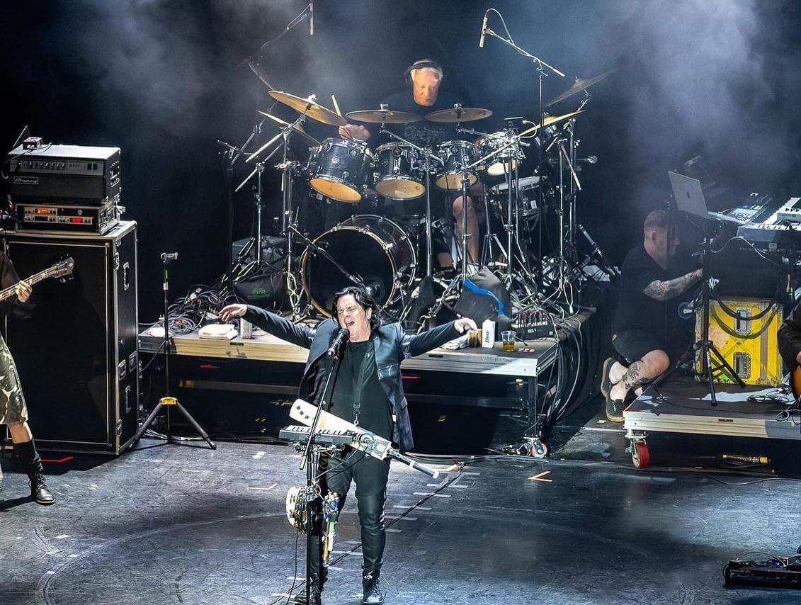 Congratulations to my amazing band mates @marillion. for a great first show of CTTE. also a big thanks to @NickBeggs for stepping up and being his fantastic and flamboyant self. I wish I could have been there to see the show myself. 😎 Sorry can’t remember whose photos I used