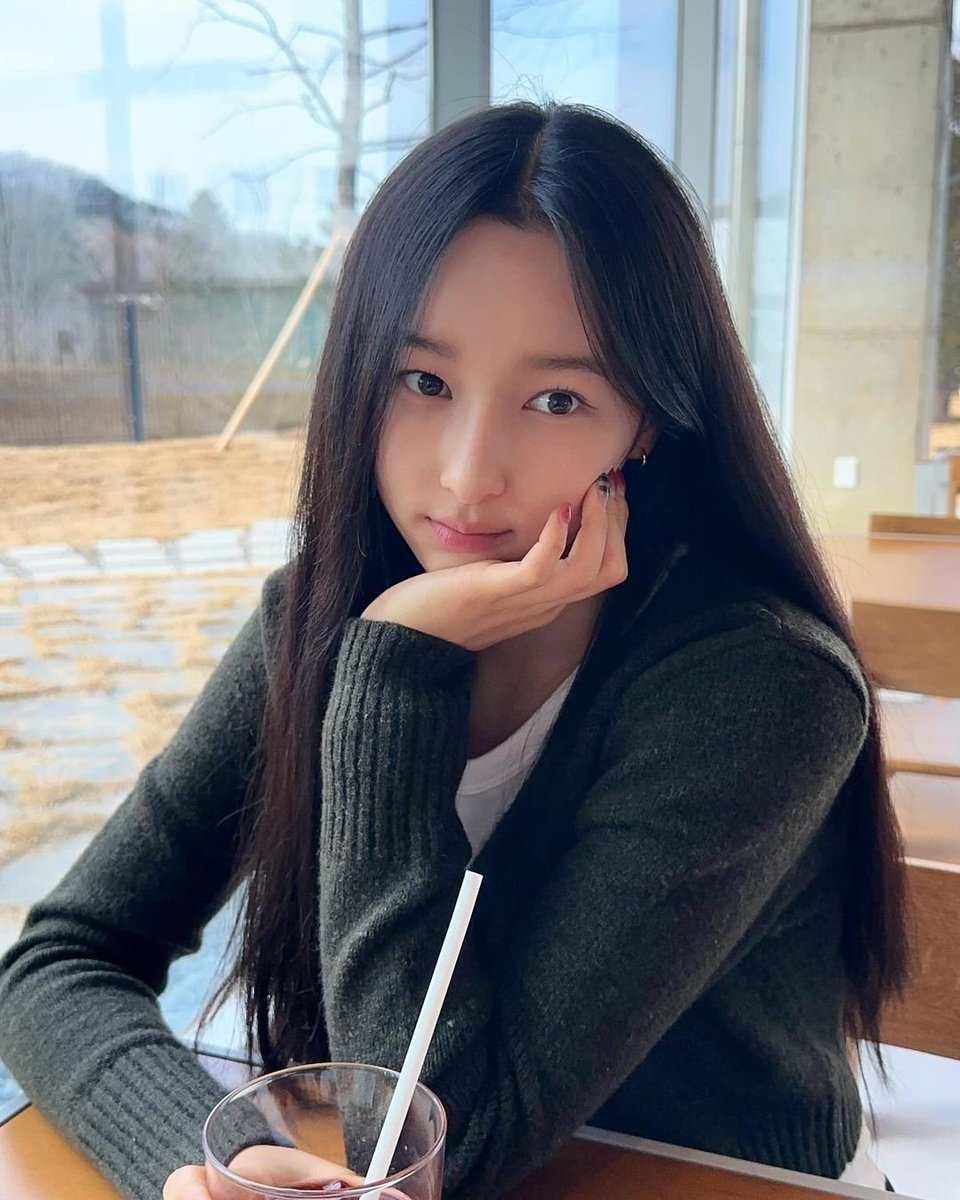 yeeun pics (@kimyeeunpics) / Posts / X