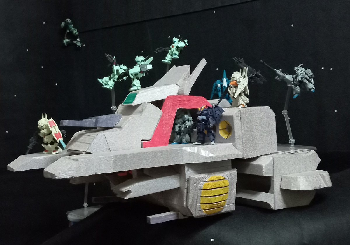 クオリティ高いって素晴らしいですけど
おもちゃの本懐はブンドドでしょ！
ブンドドの基本は対ナゾの敵でしょ！
それがザクになっただけの酔っぱらい投稿ですよ〜
#モビルスーツアンサンブル
#ザクの日