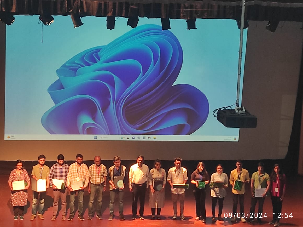 soumya_IACSchem's tweet image. Excited to announce that I got the Best Poster Award from @OrgBiomolChem at #ETCS , IIT-KGP. 😊