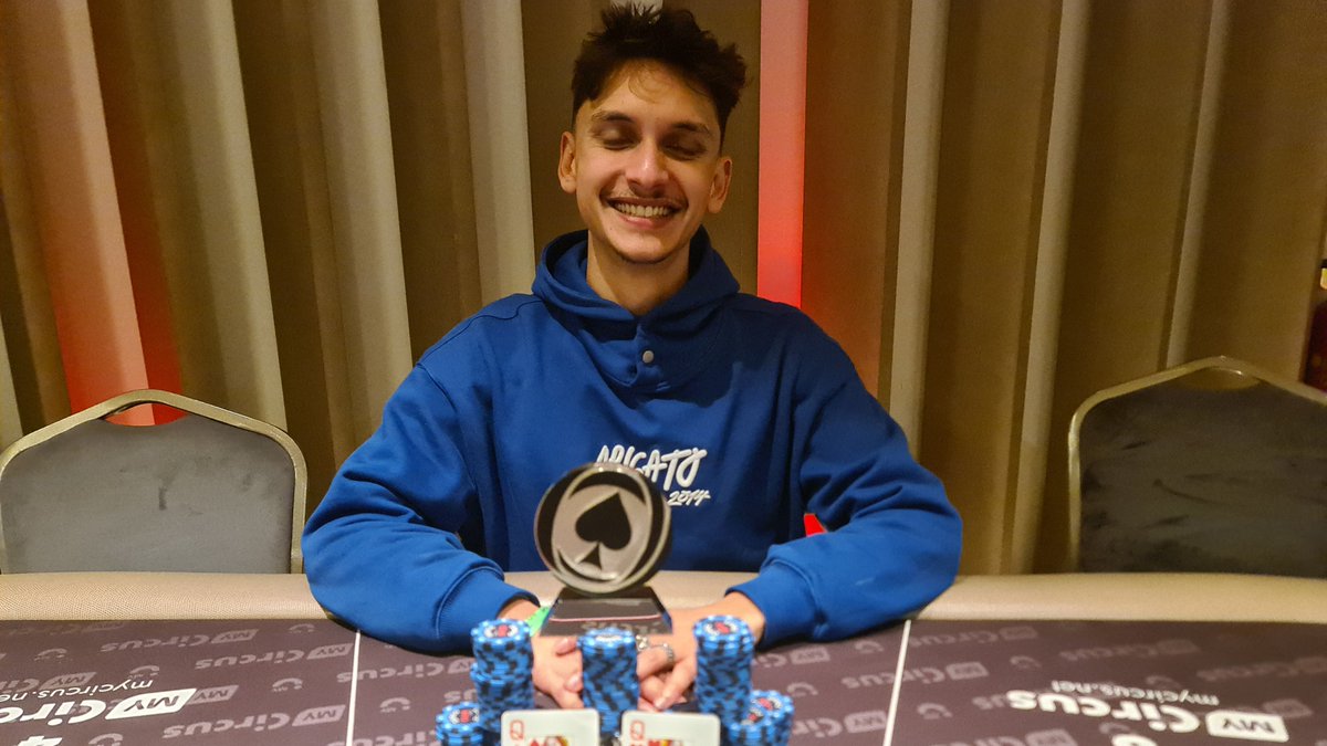 ClubCircusParis's tweet photo. 🎪#Bigstack 1️⃣5️⃣8️⃣ joueurs ont tenté leur chance avec 50.000 jetons et Loïc a fini avec presque 8.000.000 ! Grâce à 6400€ et son ticket pour la Grande Finale WiPT de la semaine prochaine, il est sur le point d'écrire une jolie histoire !

Pour décrocher un tel sésame, rendez-vous à 15h

✨Apo Circus 300
🕰 15h
💰300€
🔋40.000 jetons
⌛25 min par niveau
🏃‍♂️Late Reg niv9 (19h)
🍽 pause repas 19h55-20h55

ℝ𝔼𝕊𝕌𝕃𝕋𝔸𝕋𝕊

1️⃣ Fadeuilhe Loic 6400€ + 🎟
2️⃣ Chen Leiqi 4343€ + 🎟
3️⃣ Samri Mohamed 3190€ + 🎟
4️⃣ Gobba Mokhtar 2350€ + 🎟
5️⃣ Iche Mohamed-Lamine 1780€
6️⃣ Khaled Samy 1380€
7️⃣ Maameri Merwane 1080€
8️⃣ Thirion Christophe 880€
9️⃣ Quandalle Pierre 750€
🔟 Liu Jianjun 650€
1️⃣1️⃣ Faucher Hubert 650€
1️⃣2️⃣ Seghiri Mohamed 600€
1️⃣3️⃣ Cayrol Cyril 600€
1️⃣4️⃣ Bouzroud Said 550€
1️⃣5️⃣ Hamiti Rabah 550€
1️⃣6️⃣ Acco Gabriel 550€
1️⃣7️⃣ Bellaiche Guigui 550€
1️⃣8️⃣ Ayerbe Paul 500€
1️⃣9️⃣ Ammar Mohamed 500€
2️⃣0️⃣ Fechtner Michel 500€
2️⃣1️⃣ Navellou Arthur 500€
2️⃣2️⃣ Genix Oscar 500€
2️⃣3️⃣ Charrier Lucas 500€

🎟 ticket Grande Finale WiPT

Prizepool 31.853€
158 entrées
Buy-in 250€

𝔸𝔾𝔼ℕ𝔻𝔸 𝔻𝔼 𝕃𝔸 𝕊𝔼𝕄𝔸𝕀ℕ𝔼

◾ Cash Game, Blackjack, Punto Banco, Ultimate Poker
◾ AUJOURD'HUI Apo Circus 300

ℙℝ𝕆ℂℍ𝔸𝕀ℕ𝕊 𝔽𝔼𝕊𝕋𝕀𝕍𝔸𝕃𝕊

◾ 11-17/03 La Grande Finale WiPT 🔥
◾ 19-24/03 Festival TPS

ℹ Tickets & infos en lien bio