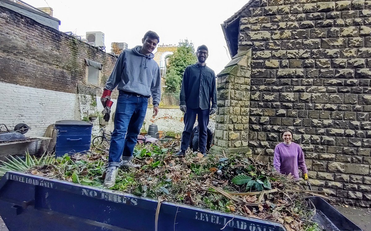 Nigel Haselden (@nigel_haselden) on Twitter photo Clearing up at the end of yesterday's great collaboration between <a href="/weareaceofclubs/">Ace of Clubs</a> & <a href="/BandstandBeds/">Bandstand Beds</a>
A large team cleared and pruned before planting fruit trees in Ace's green haven.
Great to see everyone smiling in the morning's sunshine! Clearing up at the end of yesterday's great collaboration between <a href="/weareaceofclubs/">Ace of Clubs</a> & <a href="/BandstandBeds/">Bandstand Beds</a>
A large team cleared and pruned before planting fruit trees in Ace's green haven.
Great to see everyone smiling in the morning's sunshine!