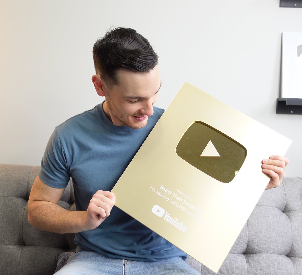 Adam_DelDuca's tweet image. Faceless YouTube channels are the new gold rush

People are building $10,000/mo cash printing machines

Here are 5 steps that will help you get started: