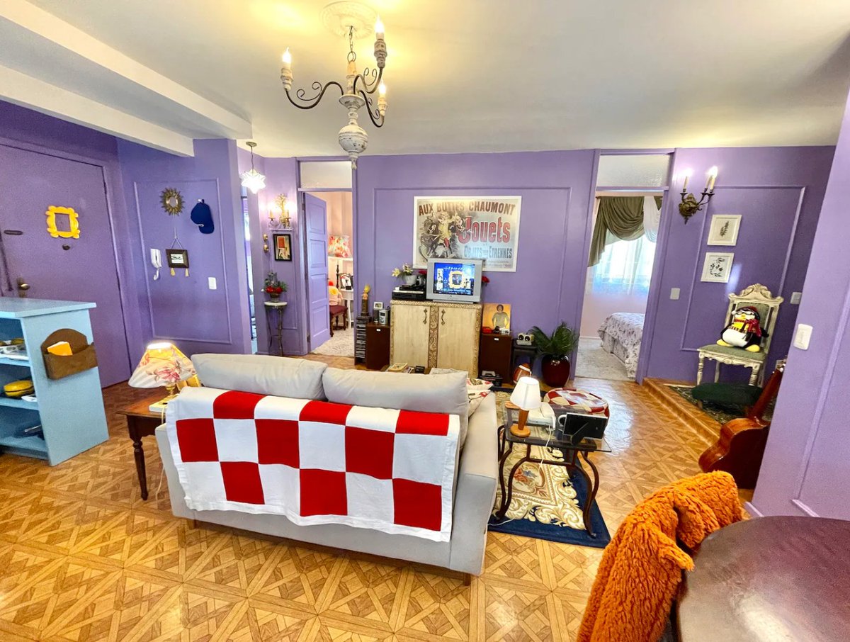Vous êtes fan de la série #Friends ? Vous allez adorer cet #Airbnb, qui reproduit à la perfection l’appartement de Monica.  

🔗 : trib.al/lgSQfBd