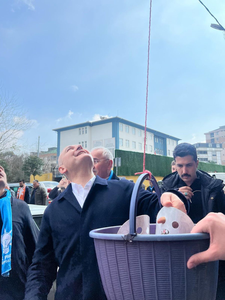 suleymansoylu's tweet photo. Sal sepeti al çiçeği 🪴😊

📍Eyüpsultan Karadolap Mahallesi https://t.co/emcbZRj02n