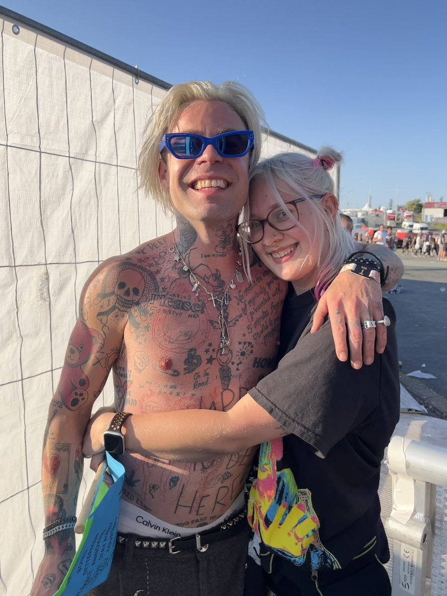 Prues_dreams's tweet image. Happy birthday to the most amazing artist, @MODSUN I can&apos;t even put into words how much he means to me. His music brings me comfort and helps me battle my anxiety. 
He’s saved my life with his positivste &amp;amp; his message to never give up!
Wishing him the best day🩵✨ #ModSunDay