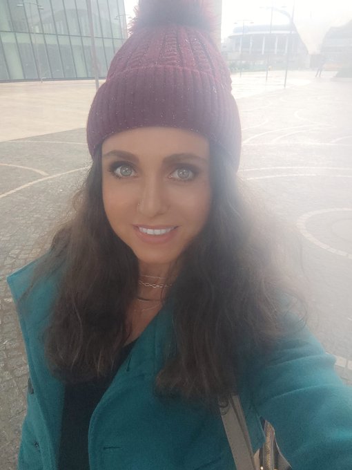 #milano 🇮🇹😻🎊🌧️☔ #rain #silviabianco #vegangirl #happygirl https://t.co/vQBbVMWe6z<a href="/tag/milano"class="tags">#milano</a><a href="/tag/rain"class="tags">#rain</a><a href="/tag/silviabianco"class="tags">#silviabianco</a><a href="/tag/vegangirl"class="tags">#vegangirl</a><a href="/tag/happygirl"class="tags"><span>#happygirl</span></a>