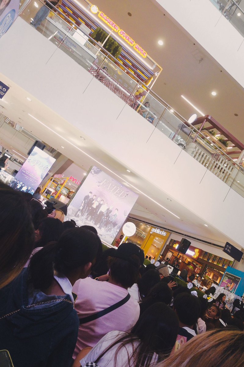 nishmurayeon's tweet photo. fated to meet ü

•°•engene's fan gathering•°• https://t.co/sdXVzCyhwS
