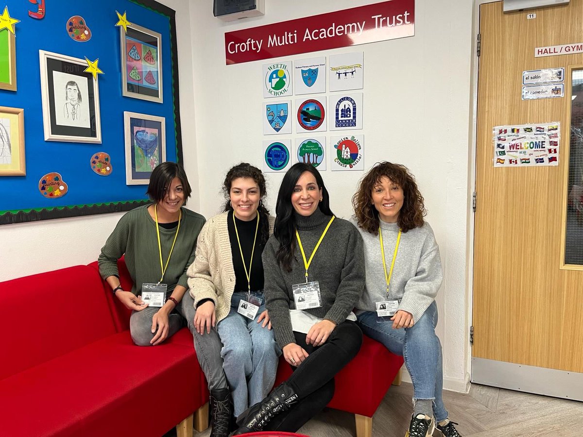CFIEdeLeon's tweet image. PIE #OBSERVA_ACCIÓN #COMUNICA_ACCIÓN #ONEtoONE_INTERNACIONAL @educacyl 

Elena Pérez, jefa de estudios del @CEIPVillaRomana ha visitado junto con otras 3 docentes de la comunidad 2 centros en Cornualles, Inglaterra.

Gracias, @CFPIdiomas por esta oportunidad.
#internacionalizaCyL