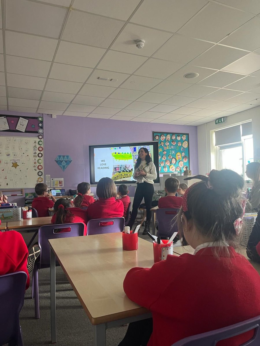 CFIEdeLeon's tweet image. PIE #OBSERVA_ACCIÓN #COMUNICA_ACCIÓN #ONEtoONE_INTERNACIONAL @educacyl 

Elena Pérez, jefa de estudios del @CEIPVillaRomana ha visitado junto con otras 3 docentes de la comunidad 2 centros en Cornualles, Inglaterra.

Gracias, @CFPIdiomas por esta oportunidad.
#internacionalizaCyL