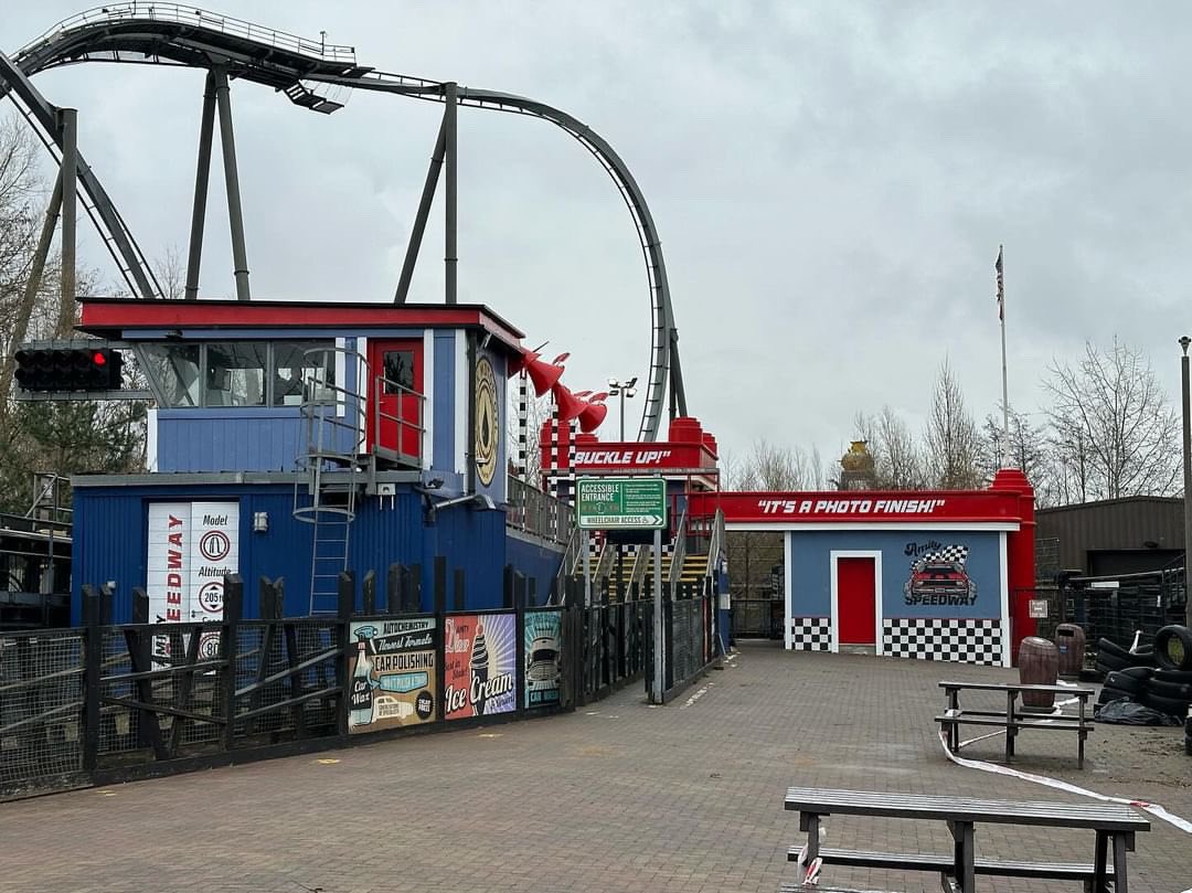 zachariahassler's tweet photo. Stealth full plaza refresh is so nice 👌
📸danwatson90 on Instagram
#thorpepark #sparkleproject https://t.co/51MYMPHlW8