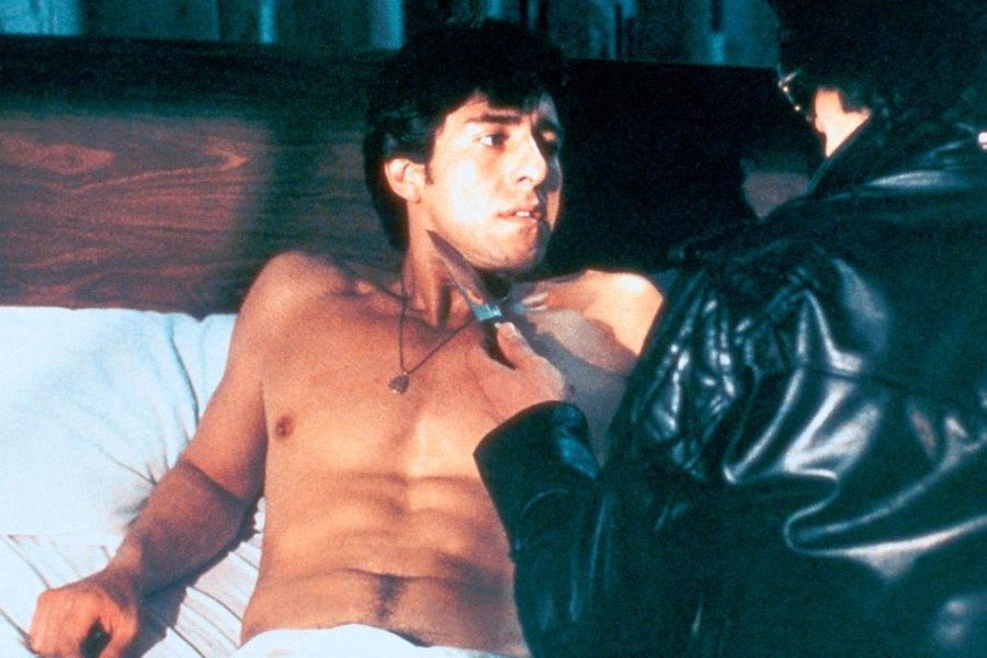 RobertDeglane's tweet photo. Buena película de William Friedkin y bastante controvertida en su momento. Fabuloso Al Pacino de nuevo como policía infiltrado, esta vez a la caza de un asesino en serie. Estupenda puesta en escena y ambientación sordida. Y con Paul Sorvino, que mejora cualquier película. https://t.co/t4cJ7elncd