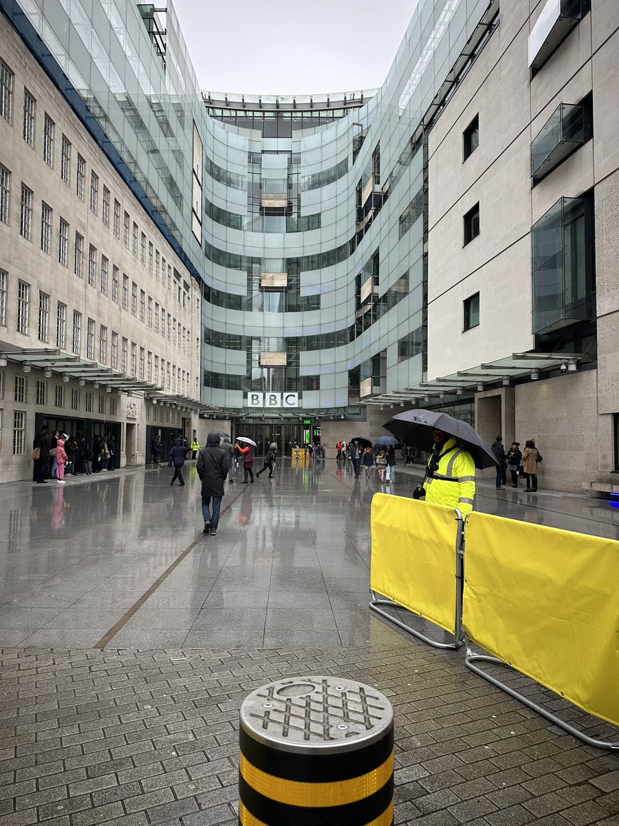About to go live on <a href="/BBCRadioLondon/">BBC Radio London</a> today at 11:35am. Please tune in!! <a href="/RobertElms/">Robert Elms</a>