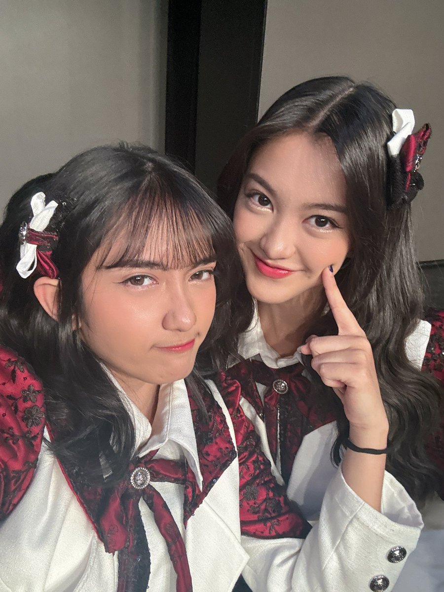 _amandapuspitaa's tweet photo. Keep smile😃 https://t.co/ixZWy2DyVN