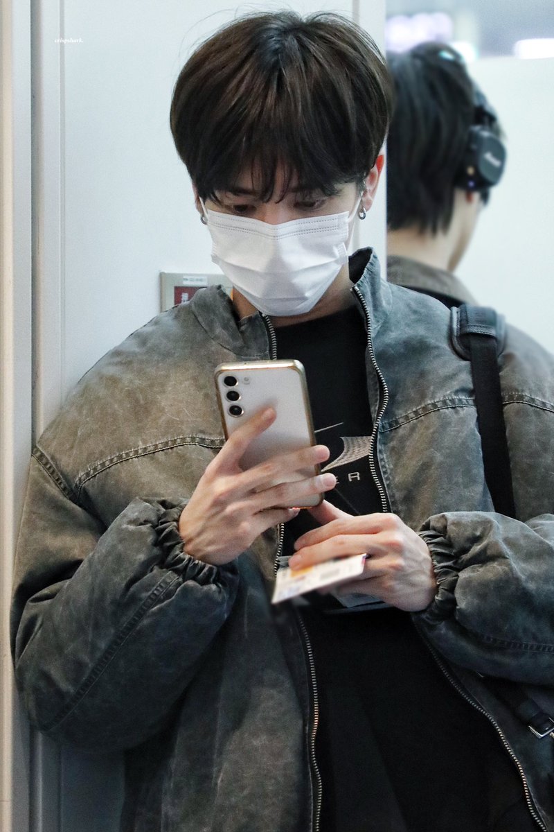 Crispshark_TH's tweet photo. 240310 HND🛫️

#태현    #TAEHYUN    
#투모로우바이투게더 https://t.co/6g4bHgFWit