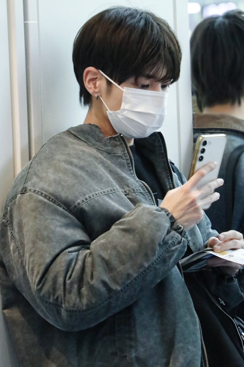 Crispshark_TH's tweet photo. 240310 HND🛫️

#태현    #TAEHYUN    
#투모로우바이투게더 https://t.co/6g4bHgFWit