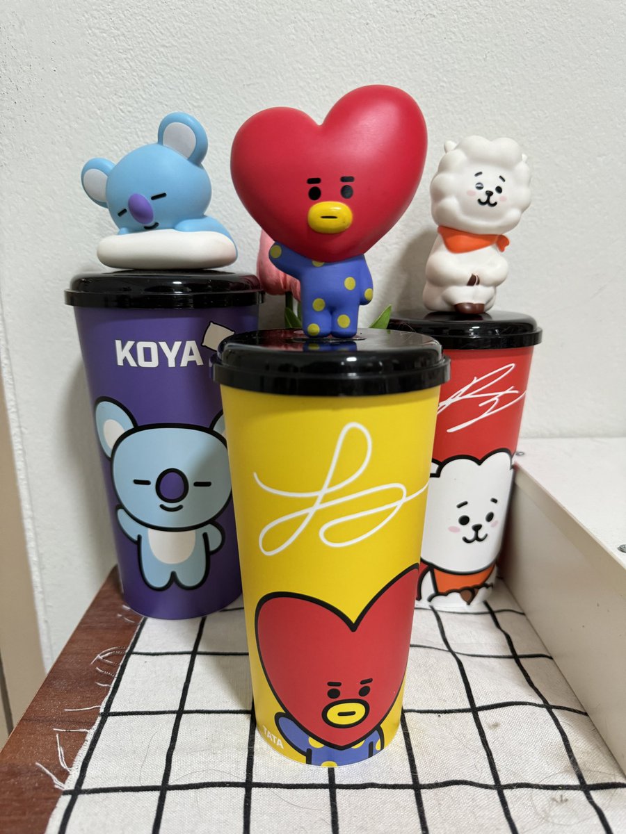 spnxtae's tweet photo. ส่งต่อแก้วน้ำ SF น้องbt21 ไม่เคยใช้

💜ราคา แก้วละ 280.- (เหมาส่งฟรี)🔥‼️

#ตลาดนัดบังทัน #ตลาดนัดBTS #ตลาดรถไฟบังทัน #BT21 #แก้วbt21 https://t.co/CR9gLEU1i3