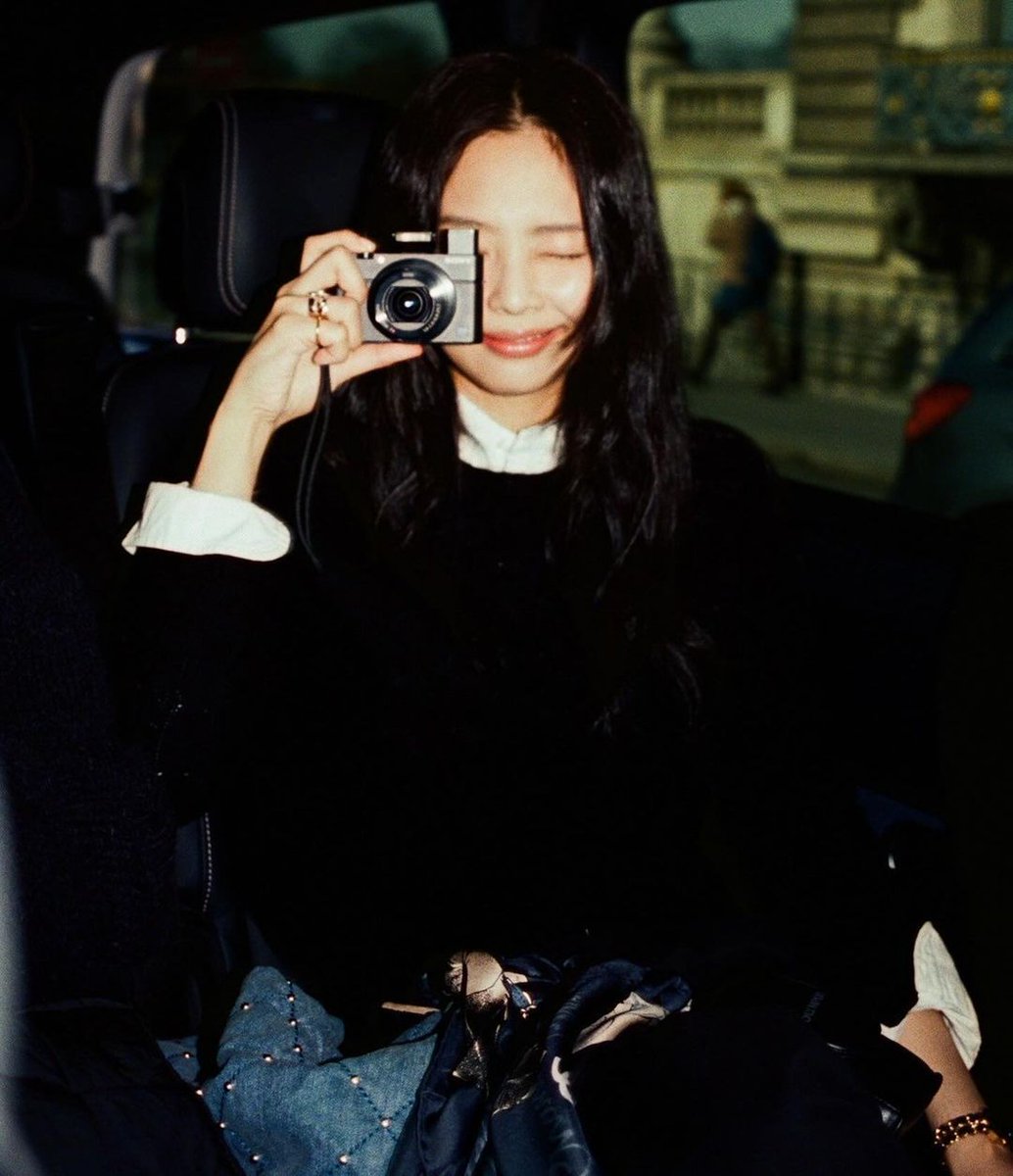Celebrity_post_'s tweet photo. Jennie, ❤ https://t.co/Hafqgkd0DO
