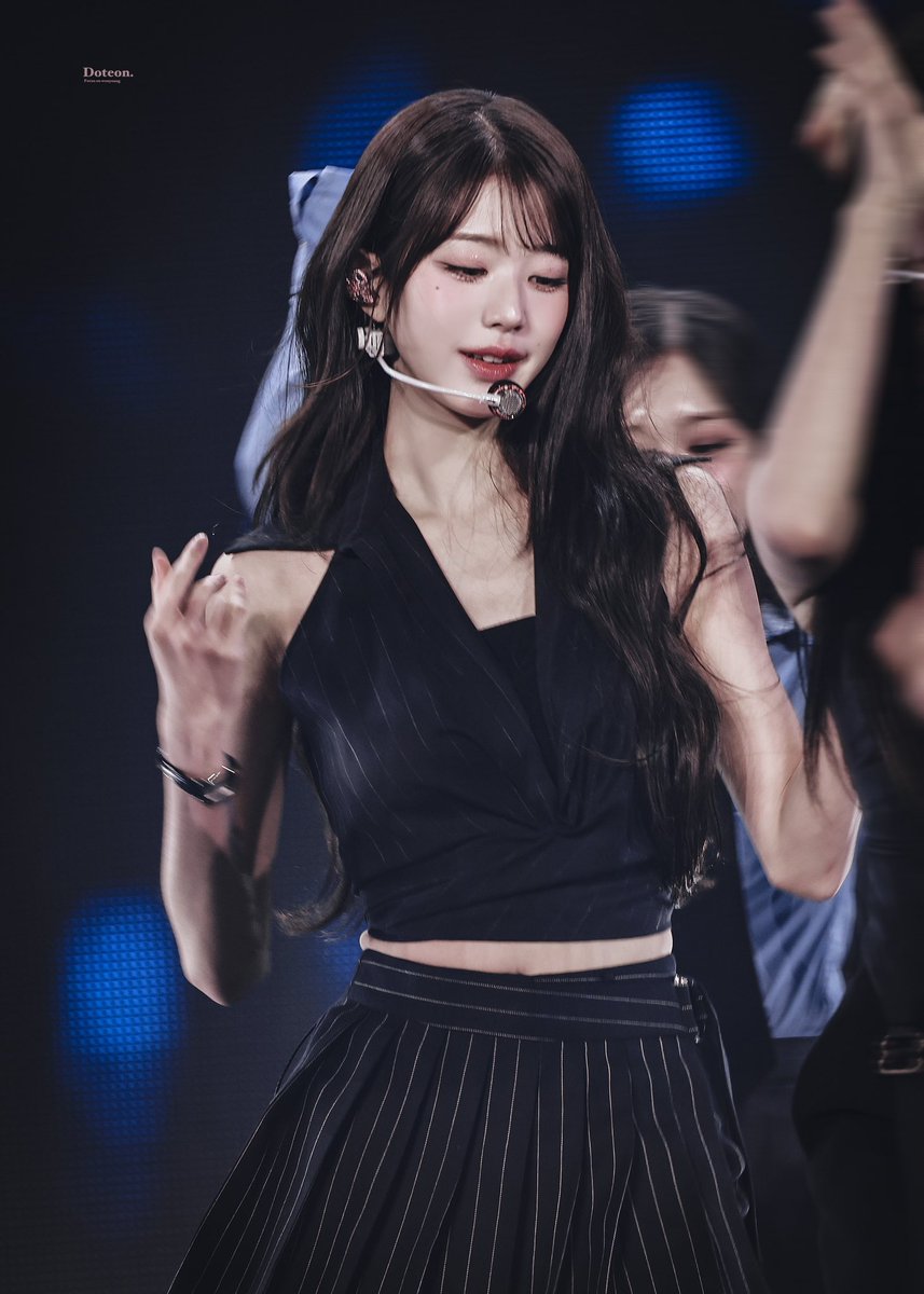 Doteonmywony's tweet photo. 240310 HD

💦💦💦💦🥹🥹🥹🥹

#IVE #원영 #장원영 #ウォニョン #WONYOUNG #JANGWONYOUNG https://t.co/VrMnd5LmCS