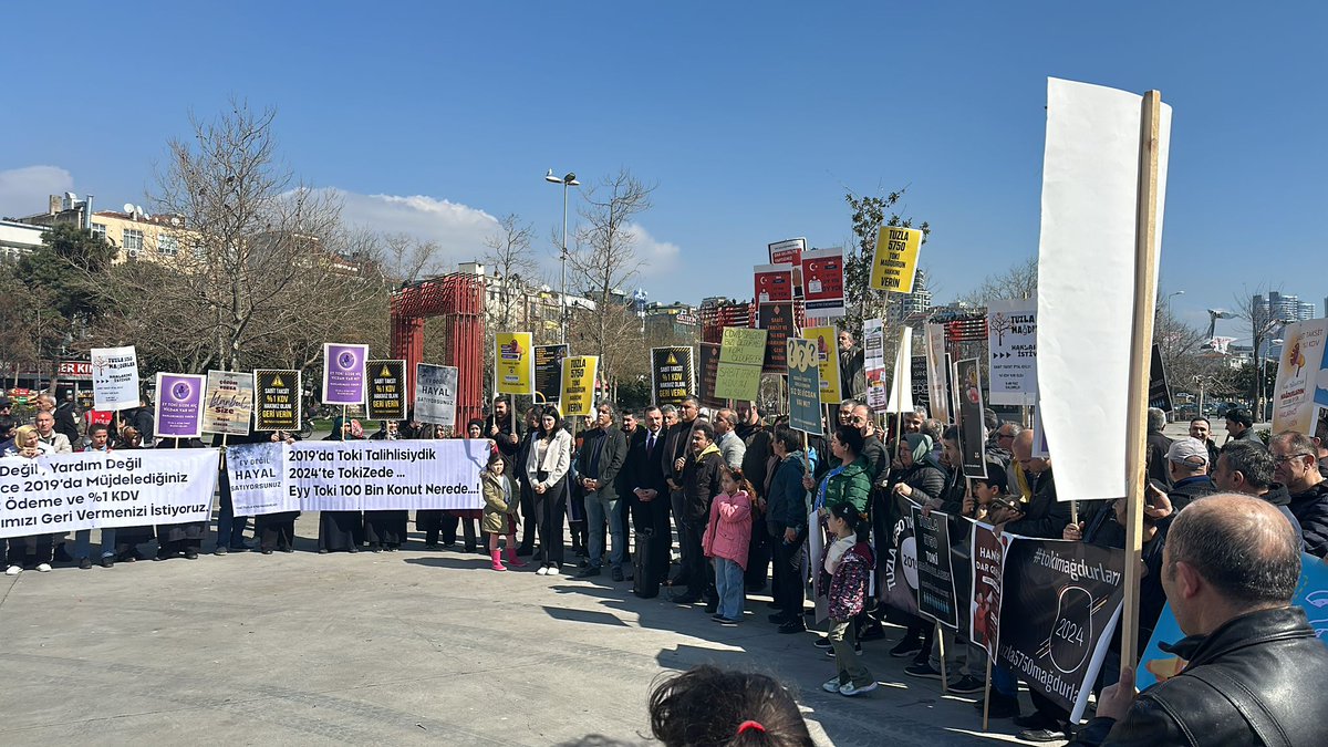 BU KEZDE KARTAL MEYDANINDA
!! TUZLA 5750 TOKİ MAĞDURU 
<a href="/RTErdogan/">Recep Tayyip Erdoğan</a> <a href="/mehmetozhaseki/">Mehmet Özhaseki</a> <a href="/Toki_Kurumsal/">TOKİ</a> <a href="/murat_kurum/">Murat KURUM</a> <a href="/csbgovtr/">T.C. Çevre, Şehircilik ve İklim Dğş. Bakanlığı</a> #tokimağdurları #Toki100BinSosyalKonut #tuzla5750magdurları #Tuzla100BinSosyalKonut #toki