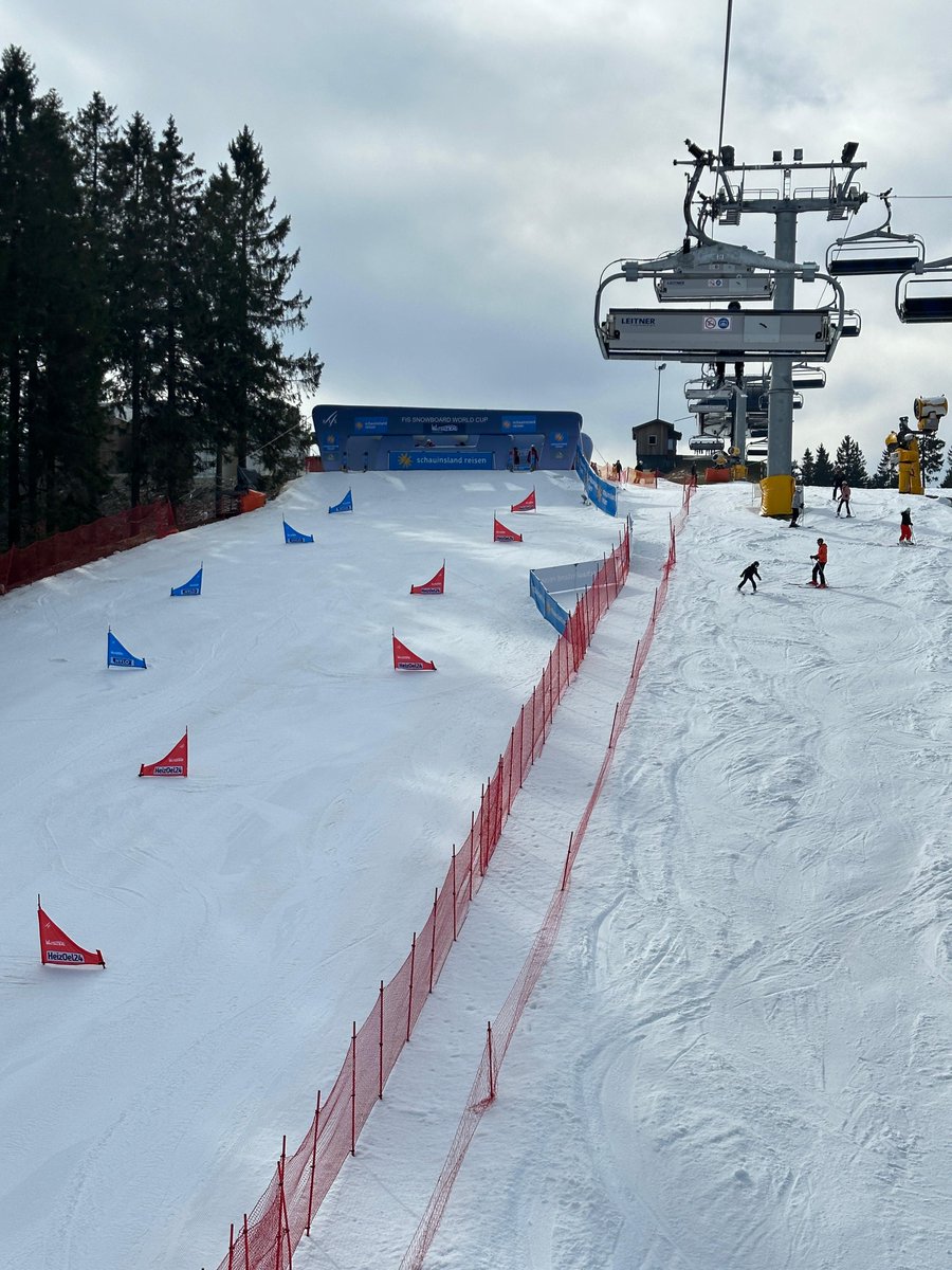 SkiliftWTB's tweet photo. Wir freuen uns auf Tag 2 und spannende Mixed-Team Rennen.
👉15:35 - 16:40 Uhr: Finale #Parallelslalom Team
👉16:10 - 16:50 Uhr live auf ARD übertragen.
Eintritt in die Event Arena kostenfrei.
#skiliftkarussell #winterberg #wintersportarena #sauerland #snwobard #weltcup https://t.co/eefdjJtYxO
