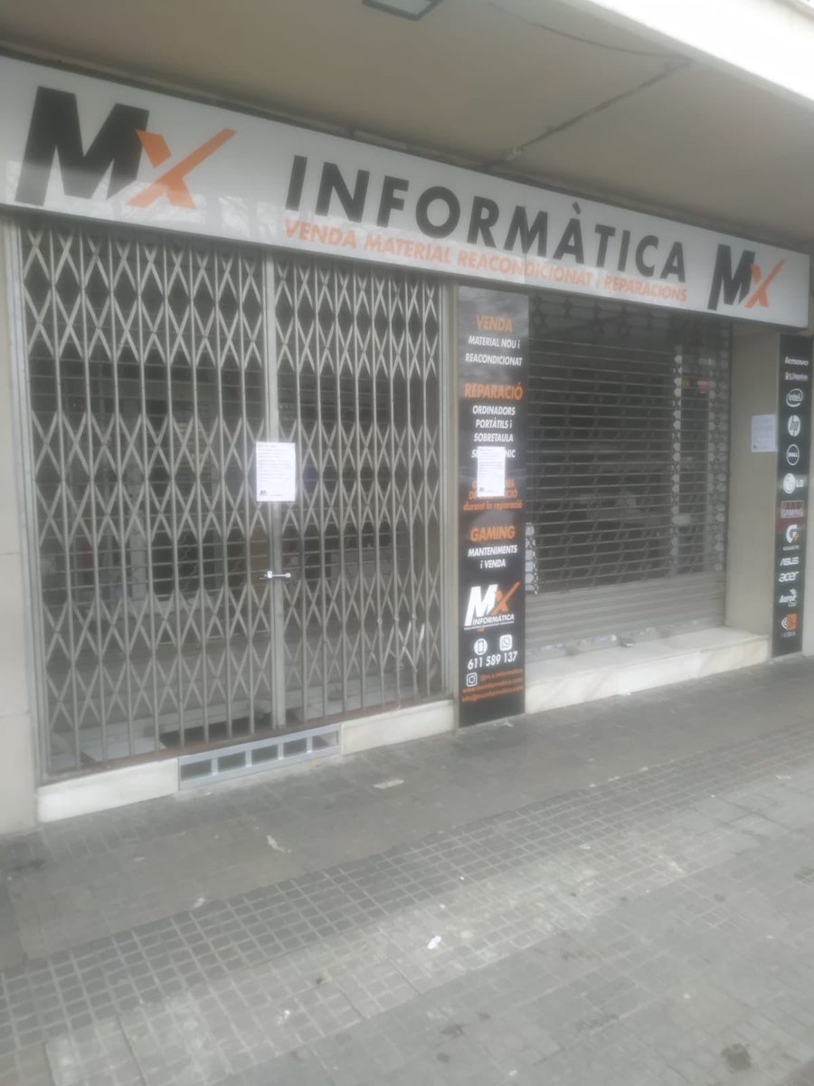 VoxTerrassa's tweet photo. Cierran los negocios de #Terrassa ante la falta de seguridad y la impunidad con la delincuencia.
¿Todavía dice el alcalde que esta es una ciudad segura?
Qué pena a dónde hemos llegado.
#RecuperemosTerrassa #CuidaTerrassa https://t.co/NhpjLY3vP3