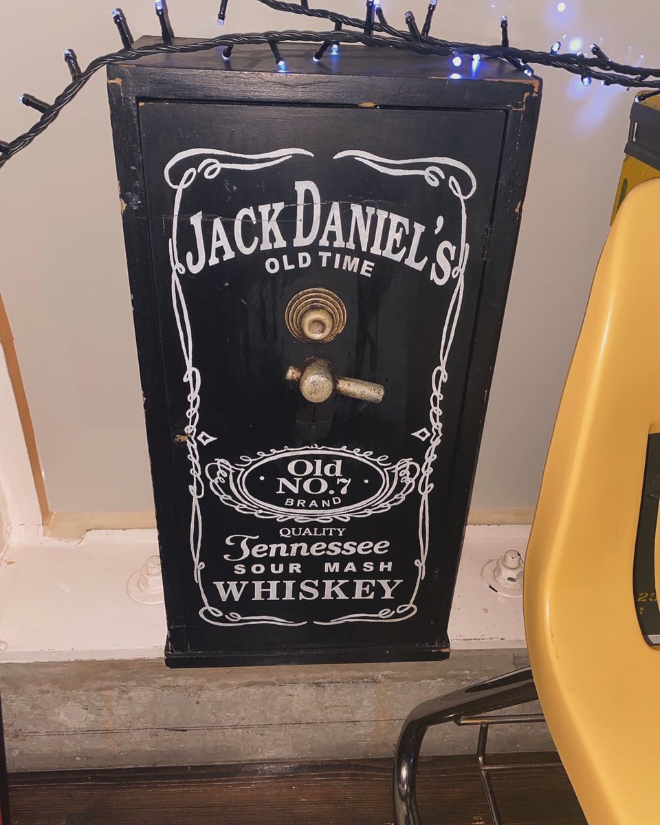 matsuyama_bace's tweet image. MATSUYAMA BASEです！
休日が終わりますね！
今週来てくださった方々ありがとうございました😊
明日からも毎日Openしておりますのでぜひお越しください！
お待ちしております‼️

#松山市BAR
#愛媛県BAR
#MATSUYAMABASE