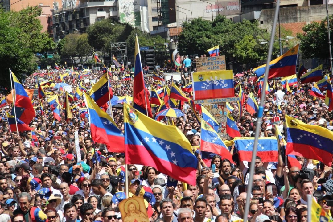 ajcaleca's tweet image. Los próximos días y horas serán, quizás, de los más importantes y delicados de los que haya vivido la oposición venezolana -de la que soy parte- en mucho tiempo. La posibilidad real de obtener una victoria electoral en este año, aún en las condiciones amañas y desiguales en las…