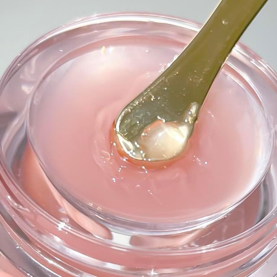 numjshop's tweet image. 🧸พร้อมส่ง - ลิปมาส์ก tatcha the kissu lip mask : มากส์เจลลี่ ปรับริมฝีปากให้เนียนนุ่มชุ่มชื้น ไม่เหนียวเหนอะหนะ กักเก็บความชุ่มชื้นให้คงอยู่ตลอดคืน

🛒 900฿  9g.

#tatcha #นัมสต็อค