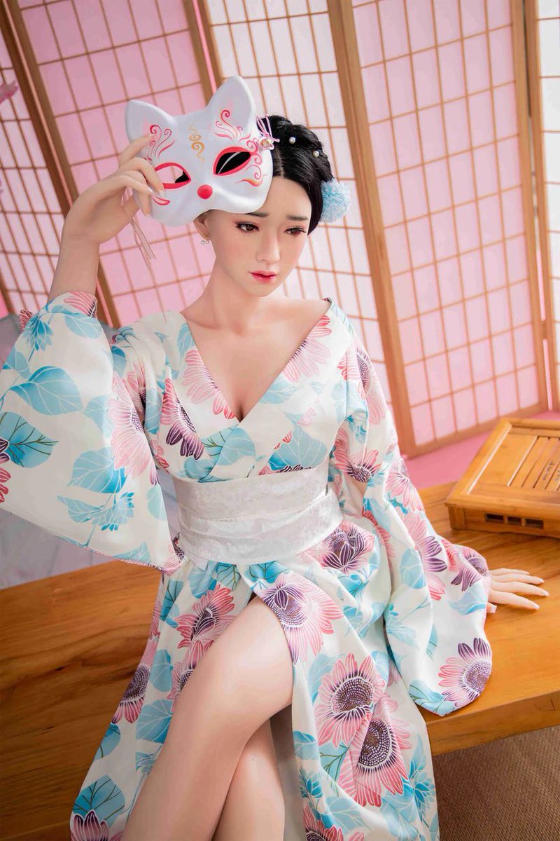 LoverDream54863's tweet photo. To fall in love with someone just like to create a faith and serve a god who will fall at any moment.🕊️🪐💫

Link➡️https://t.co/6KtHanBBnC

#sexdoll #beautyloverdoll #kimono #pretty #realdoll #lovedoll #人形 #等身大ドール #photography #siliconedoll #waifus #model #boudoir #barbie https://t.co/urdMiHOnL9