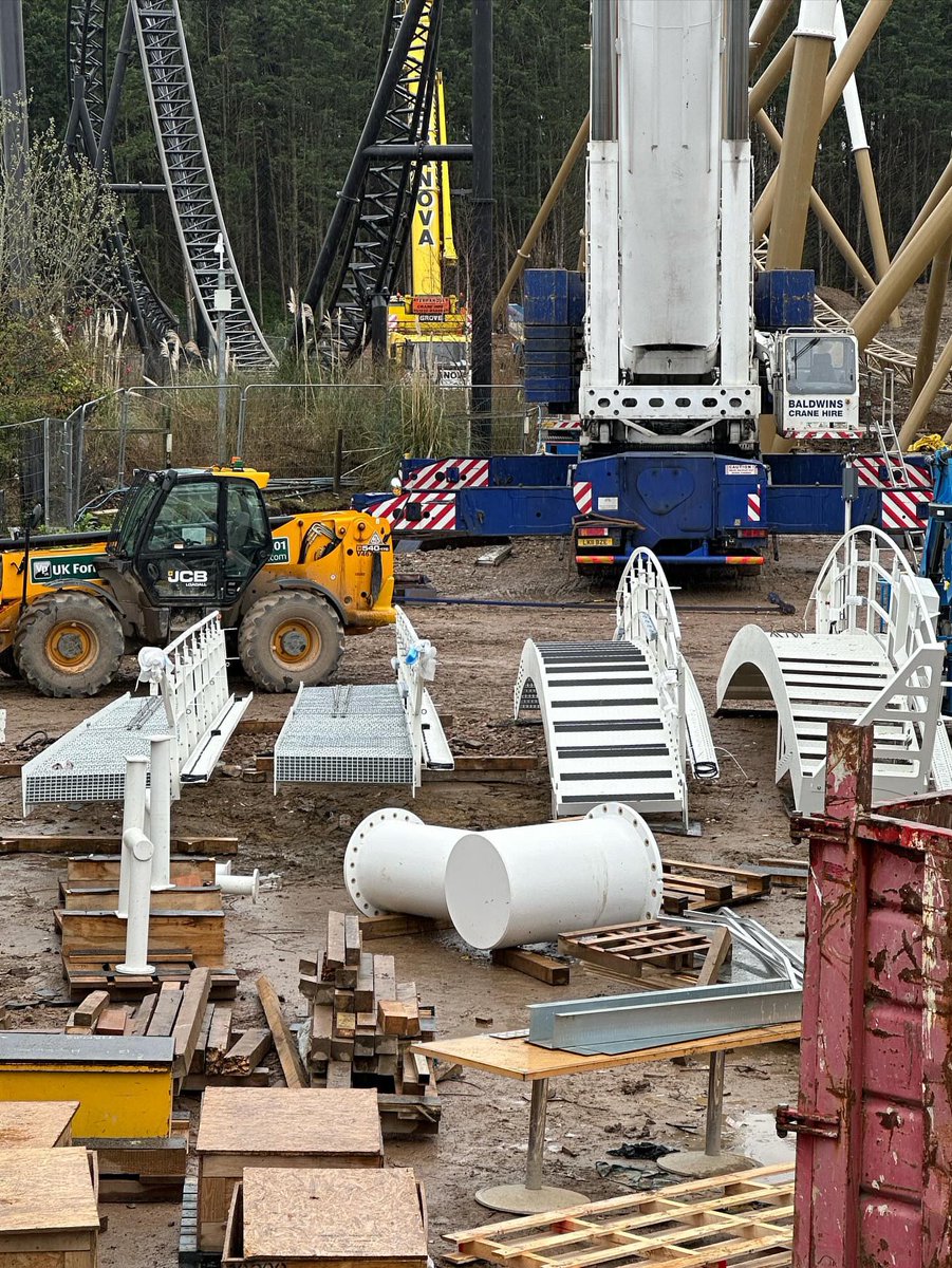 zachariahassler's tweet photo. Hyperia update what’s left of the lift hill
📸danwatson90 on Instagram
#thorpepark #Sparkleproject #hyperia https://t.co/Kiyo53MD1c