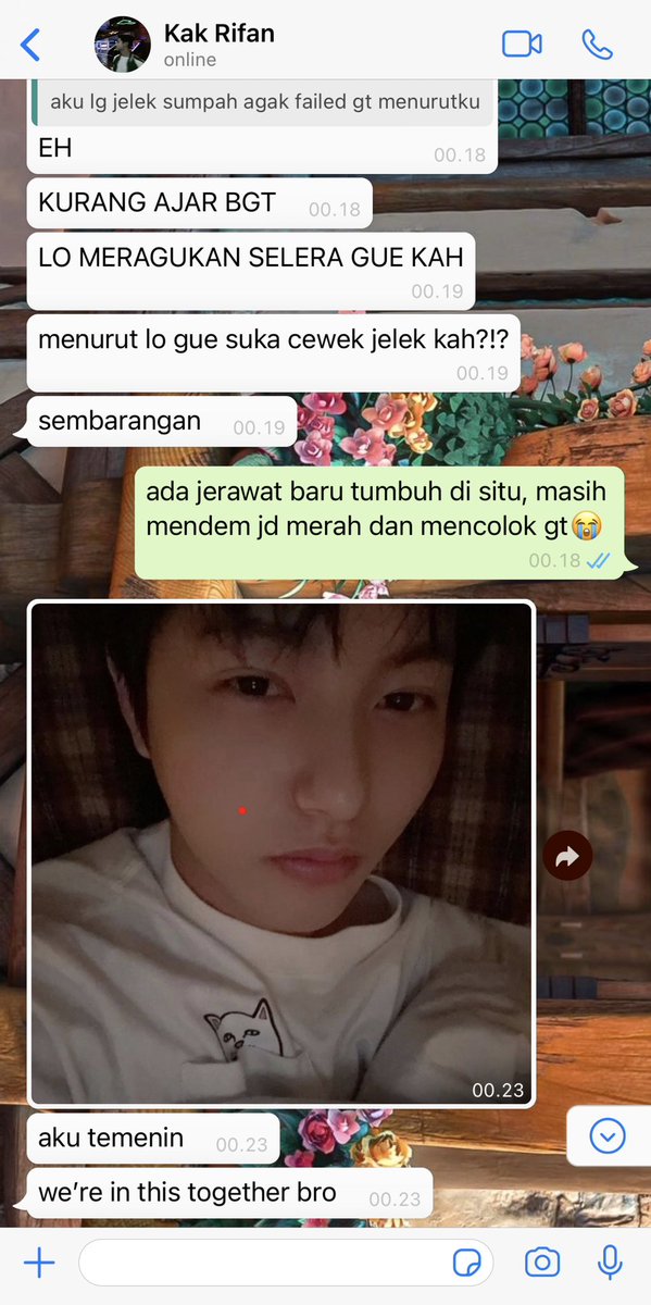 ijoscripts's tweet photo. 200. keseharian rifan anya 1 bulan pacaran: heboh sendiri https://t.co/QDXA55bgF5