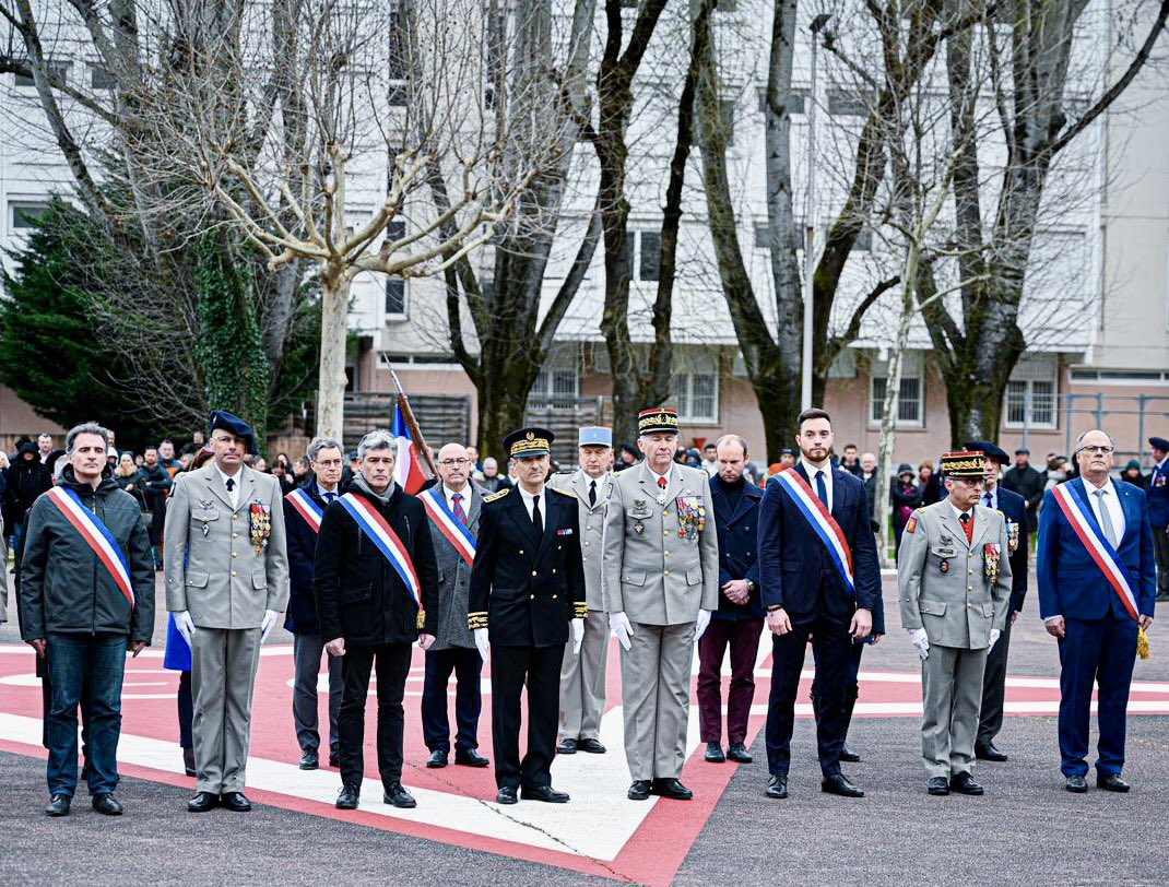 GuillaumGontard's tweet photo. Cérémonie pour le centenaire du 93Ème Régiment D'artillerie De #Montagne à Varces 
@VilledeGrenoble @Prefet38 @CDC_93eRAM @EricPiolle 
#troupesdemontagne #Varces #Grenoble https://t.co/8TGtfwn40f