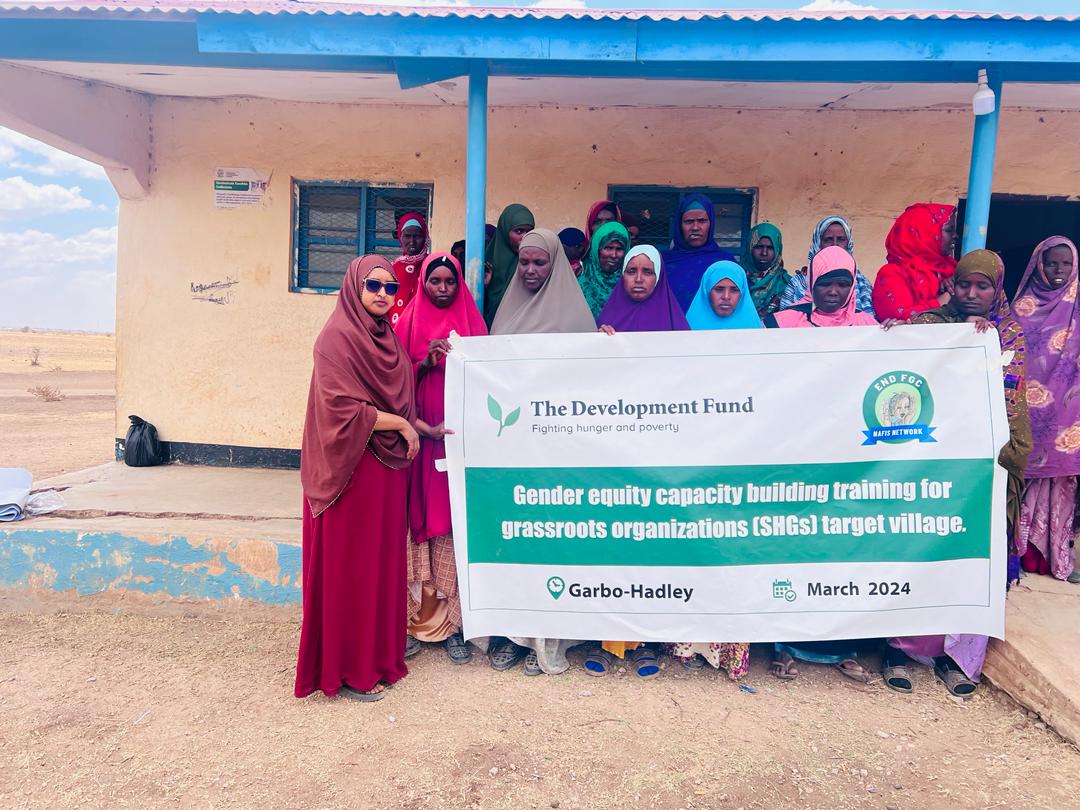 NAFIS_NETWORK's tweet image. Nafis Network organized a three-day training session on gender equity capacity-building for grassroots organizations, specifically Self-Help Groups (SHGs), in Xidh-xidh, Carro-malko, and Garbo-hadley villages. #Genderequality #DevelopmentFund
