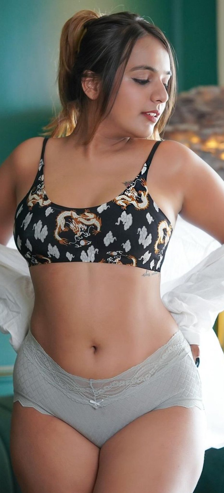 GITyiOOWgAAJXIH?format=jpg&name=large