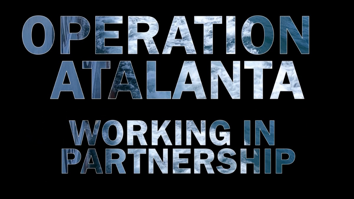 Collaboration with other EU agencies and external partners to share best practices is key. Operation Atalanta is complementary to other EU missions in the Area. 🔎 Learn more about it in the video. 📹 “Working in partnership” 🔗 ow.ly/aoPp50QOEQU #AtalantaTurns15