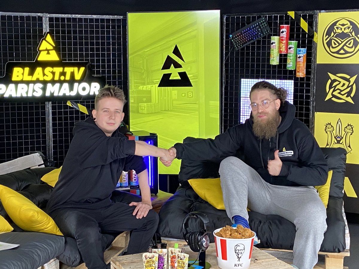 UWAGA! KONKURS!
Wygraj legendarne logo z BLAST MAJOR PARIS 2023!|
Prosto z polskiego studio, idealne na ścianę w toalecie!
-Daj komentarz, udostępnij czy coś, za tydzień wylosuje wygranego

pozdro600