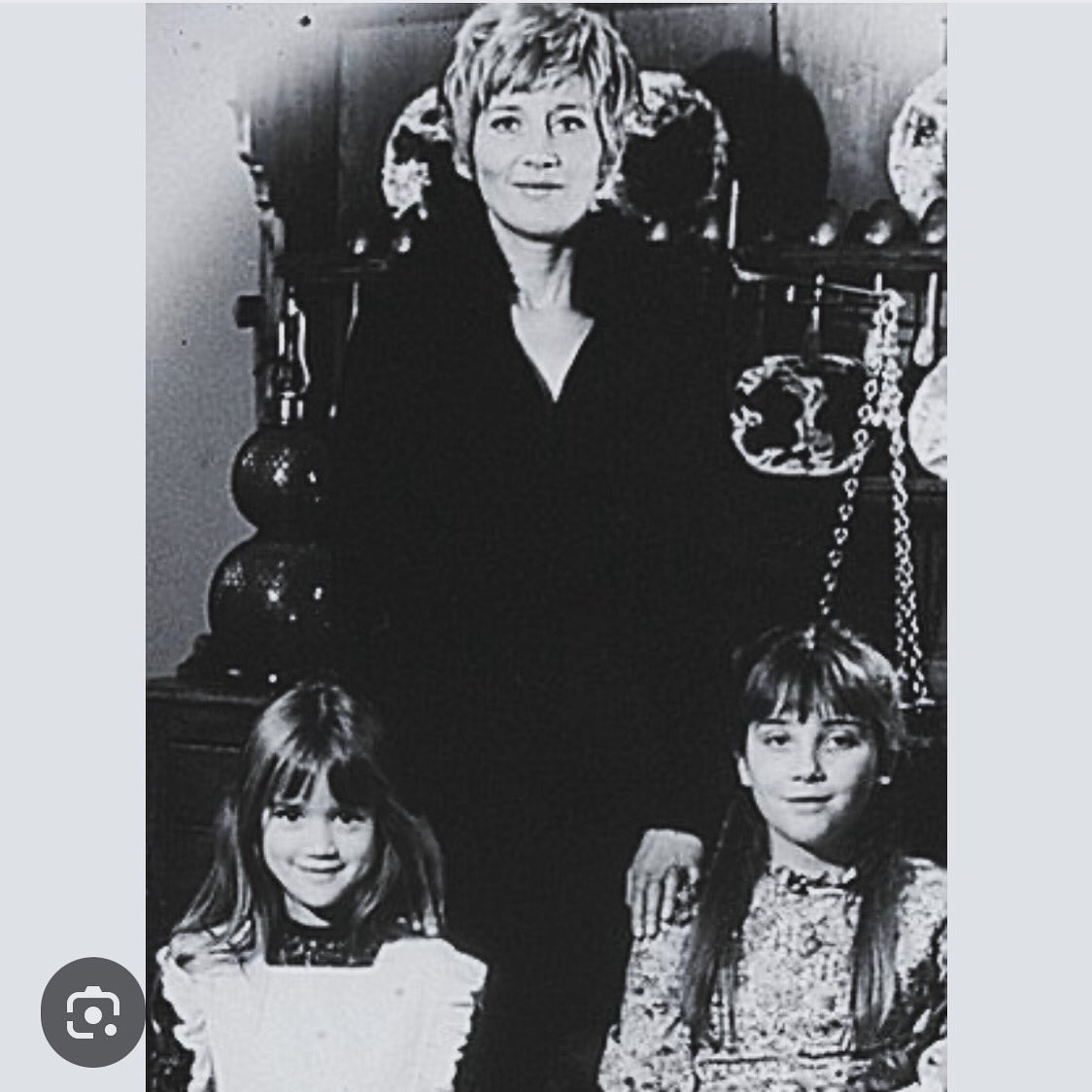 Phyllida with Emma and Sophie back in the day.♥️ 
#HappyMothersDay everyone xxxxx

#PhyllidaLaw #EmmaThompson #SophieThompson 
#mothersday2024