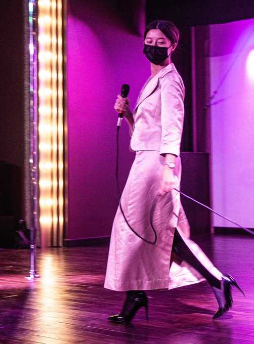 THE XOXO PHOTOS ARE HERE!  https://t.co/ad2hShitTE https://t.co/xHw8r3qSEK